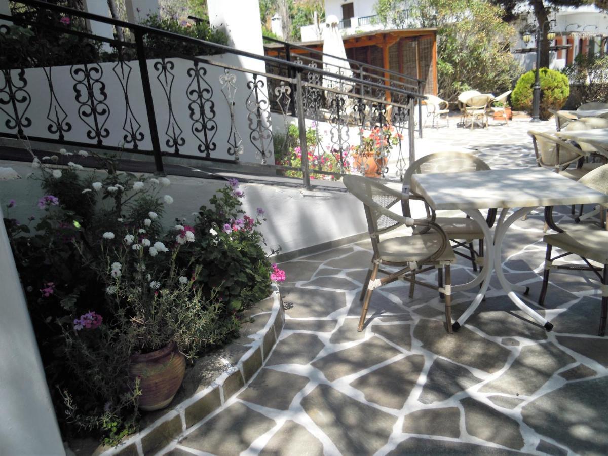 Cavo D'Oro Hotel Batsi  Bagian luar foto