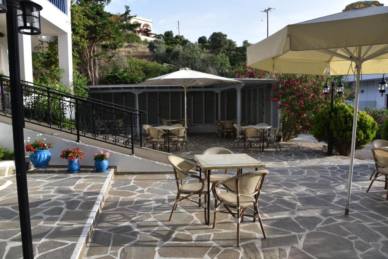 Cavo D'Oro Hotel Batsi  Bagian luar foto